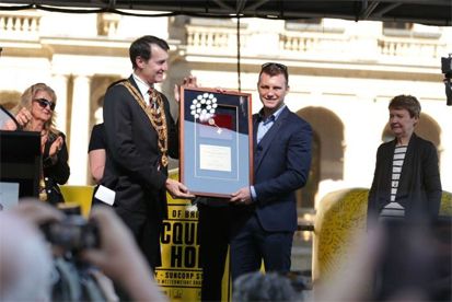 Jadi Juara Dunia, Jeff Horn Diarak Kota Brisbane