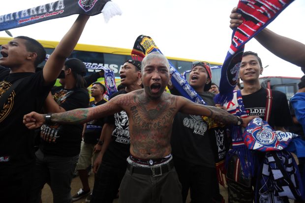Begini Ekspresi Aremania Beri Dukungan di Pakansari