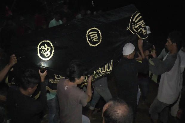 Santri Korban Penganiayaan Temannya Dimakamkan di Pemakaman Keluarga