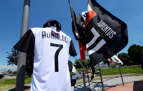 Jersey Cristiano Ronaldo di Juventus Mulai Dijual