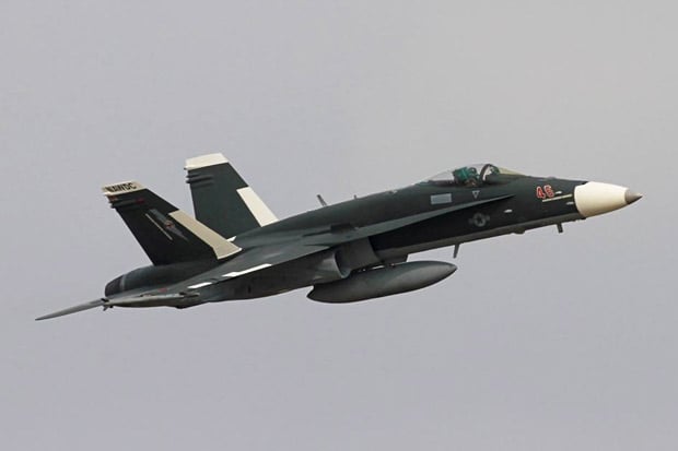 AS Kedapatan Mencat Jet F/A-18 Mirip dengan Warna Su-30 Rusia