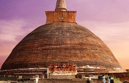 Candi Paling Indah Berbagai Negara yang Wajib Kamu Kunjungi