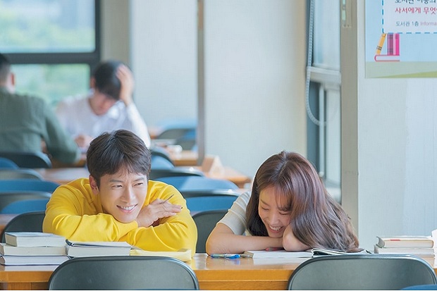 Ji Sung dan Han Ji Min Tebar Cinta lewat Familiar Wife