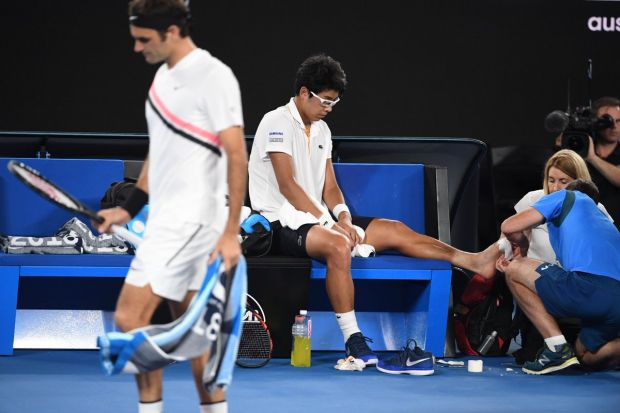 Cedera Hyeon Chung Warnai Perjalanan Federer ke Final