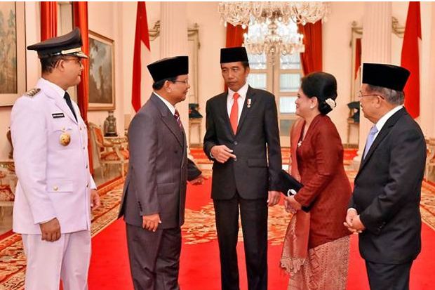 Melihat 7 Momen Pertemuan Dua Rival Jokowi-Prabowo
