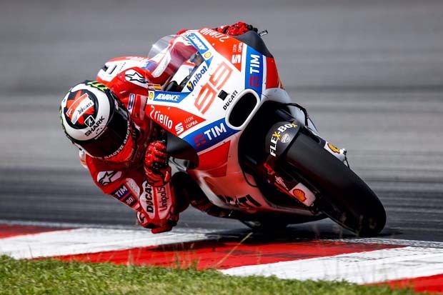 Jorge Lorenzo di hari pertama tes pramusim I MotoGP 2017 di Sirkuit Sepang. (Foto-Ducati)