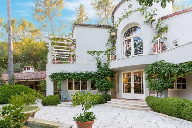 Jual Rumah, Katy Perry Terus Turunkan Harga