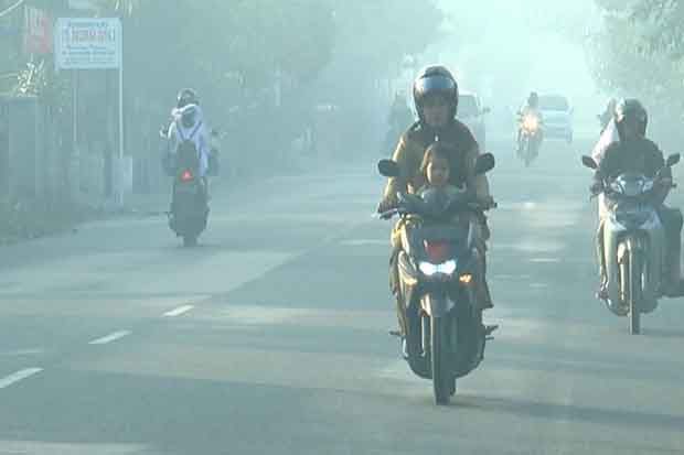 Akibat Kabut Asap, Siswa di Aceh Barat Jatuh Pingsan