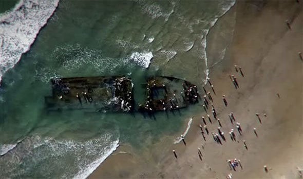 Kapal Misterius Muncul, Hantu Flying Dutchman Ikut Terseret