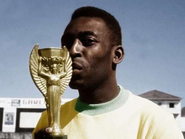 7 Kapten Paling Fenomenal dalam Sejarah Sepak Bola