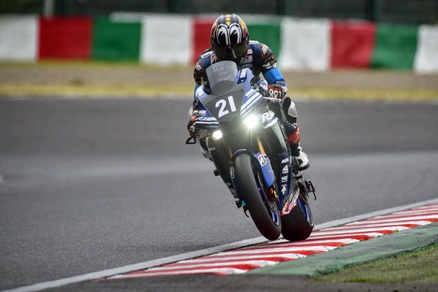 Katsuyuki Nakasuga memacu motor YZF-R1 milik tim Yamaha Factory Racing di Suzuka 8 Hours 2017. (Foto-Motorsport) 2