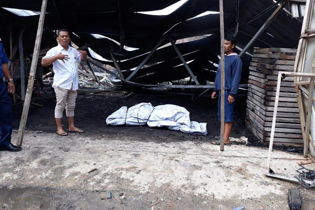 Cerita Saksi Dalam Kebakaran Dua Gudang di Tangerang Selatan