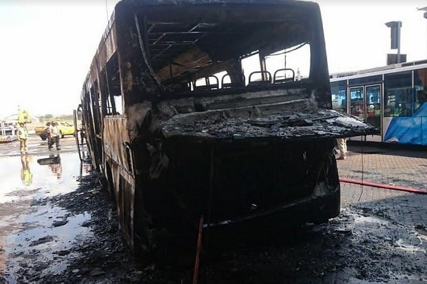 1 Unit Bus Terbakar di Area Airside Bandara Ngurah Rai