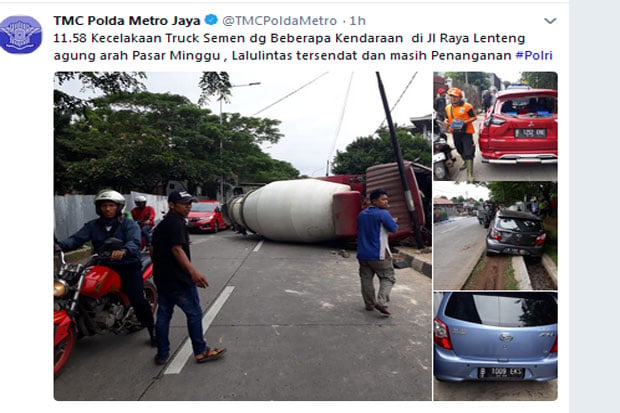 Truk Molen Terguling di Lenteng Agung, Arus Kendaraan Tersendat