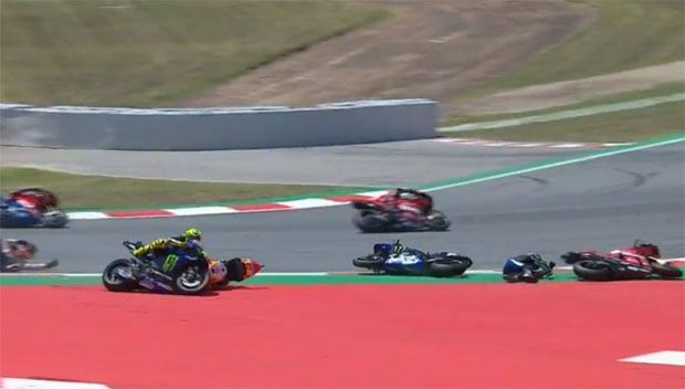 Kecelakaan Beruntun Warnai Kemenangan Marquez di MotoGP Catalunya