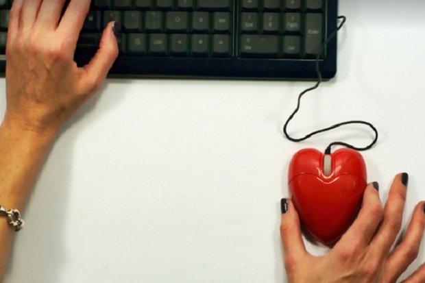 Kencan Online? Perhatikan 5 Hal Ini