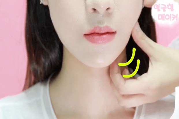 Plester Bening Bisa Buat Pipi Jadi Tirus seperti Wanita Korea