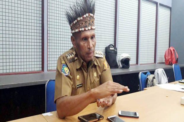 Ketua Umum Persipura Jayapura yang juga Walikota Jayapura Benhur Tomi Mano. (Foto-wartaplus)