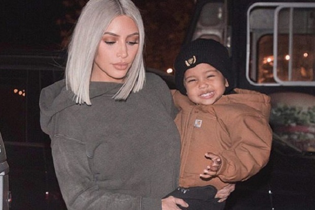 Selamat! Kim Kardashian Punya Anak Ketiga lewat Ibu Pengganti