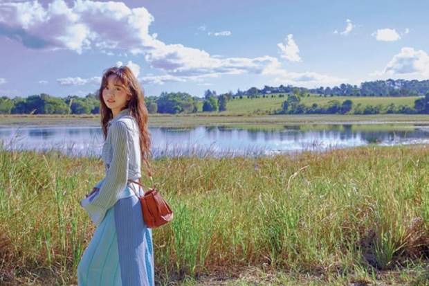 Cantiknya Kim So Hyun Saat Jalani Sesi Pemotretan