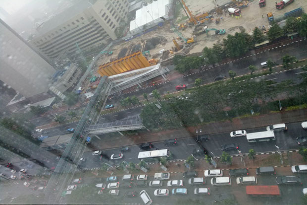 Hujan Lebat, Ini Ruas Jalan yang Tergenang Banjir di Jakarta