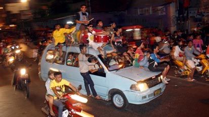 Kebiasaan Unik Menyambut Pergantian Tahun di Berbagai Negara