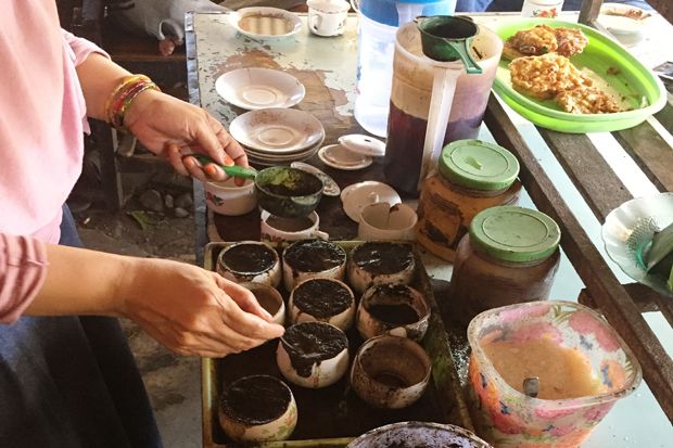 Warkop Makju Lokasinya Nyelempit, Rasa Kopinya Legit Asli Gresik