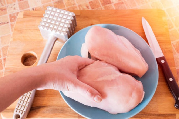 Tips Memasak Dada Ayam agar Lezat dan Juicy
