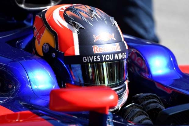 Nyentriknya Helm Pembalap di Ajang Formula 1 2017