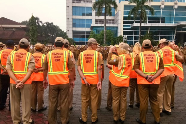 Tak Mau Ikut Subuh Keliling, Wali Kota Bekasi Hukum Ratusan Pegawai