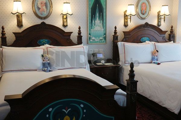 Tidur Bak Anna dan Elsa di Suite Frozen di Disneyland Hong Kong