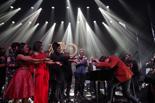 Tanda Mata Glenn Fredly Tribute to Yovie Widianto Bikin Histeris