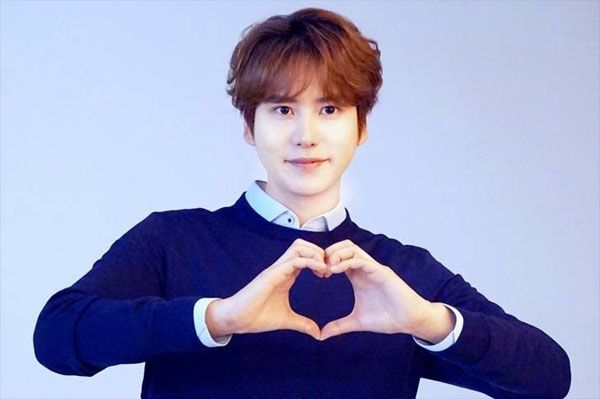 15 Selebritas KPop yang Akan Selesai Wamil Tahun Ini