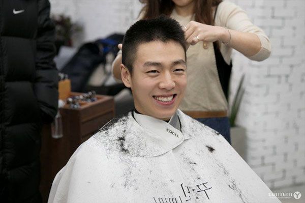15 Selebritas KPop yang Akan Selesai Wamil Tahun Ini