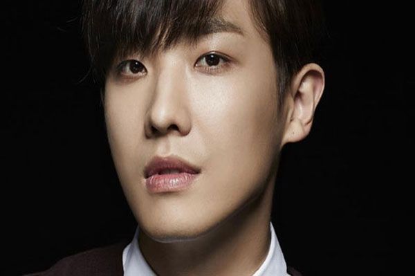 15 Selebritas KPop yang Akan Selesai Wamil Tahun Ini