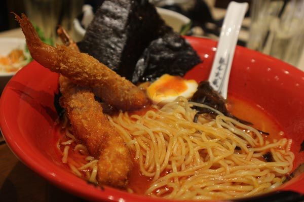Lezatnya Ramen Berkuah Creamy di Menya Musashi Bukotsu
