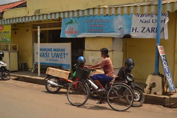 Nasi Uwet H Zarkasi