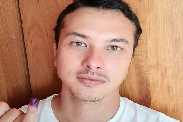 Nicolas Saputra Unggah Selfie Pertama, Ini Gaya Artis Nyoblos