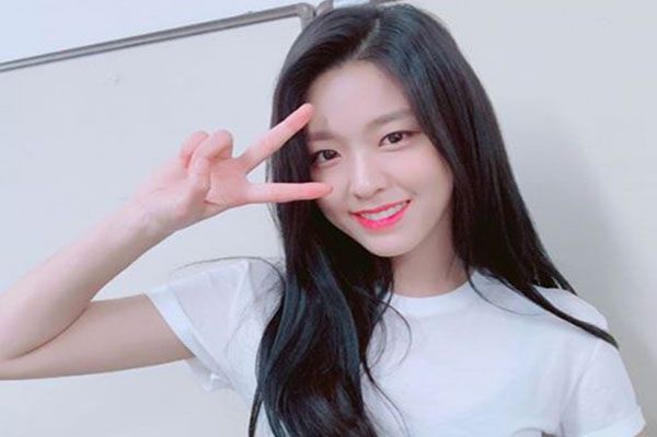 18 Selebritas K-Pop yang Punya Kebiasaan Super Aneh