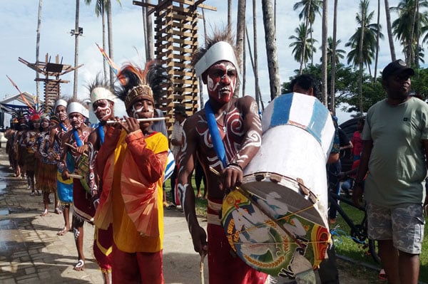 Surga Kecil yang Turun ke Bumi itu Bernama Pulau Wayag