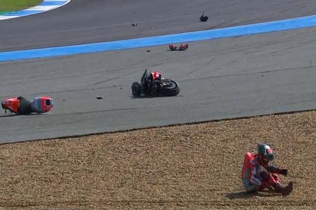 Dovizioso Tercepat, Lorenzo Kecelakaan Hebat di FP2