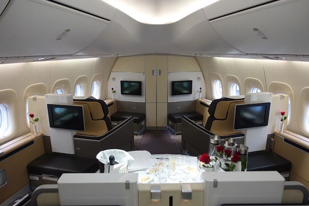 Adu Kemewahan untuk Penumpang First Class