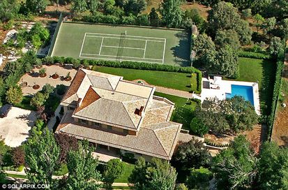 Mewahnya Istana-Istana yang Pernah Ditinggali David Beckham