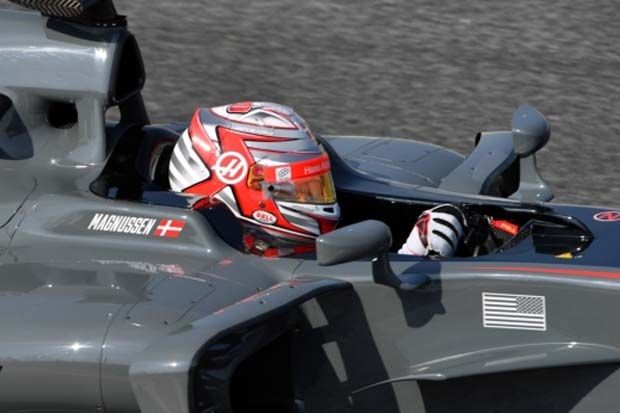 Nyentriknya Helm Pembalap di Ajang Formula 1 2017