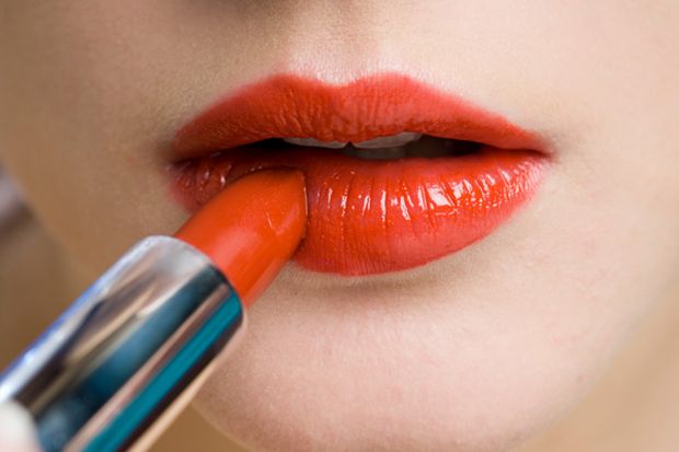 Empat Inspirasi Makeup agar Tampil Cantik di Tahun Baru