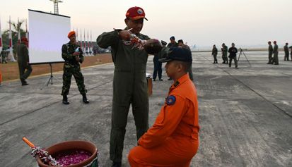 51 Calon Penerbang Militer Ikuti Tradisi Penyematan Wing Penerbang