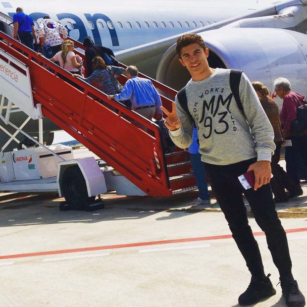 Marc Marquez (Repsol Honda) dalam kabin pesawat yang mengantarnya ke Amerika Serikat. (Foto-mm93)
