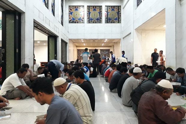 Ramadhan di Masjid Bimantara Bawa Keteduhan, Hadirkan Banyak Dai Kondang