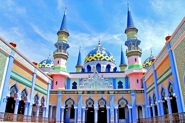 Masjid-masjid di Indonesia dengan Arsitektur Unik