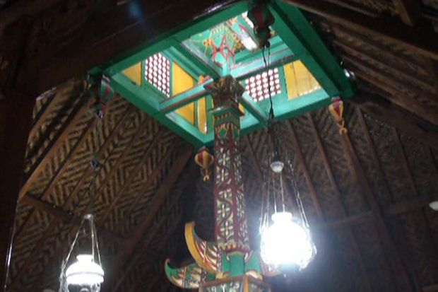 Sejarah dan Keunikan Masjid Saka Tunggal